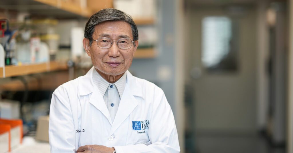 Photo of Dr. Ben Seon in his lab