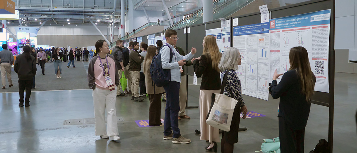 Undergrad students present posters at IMMUNOLOGY2026™